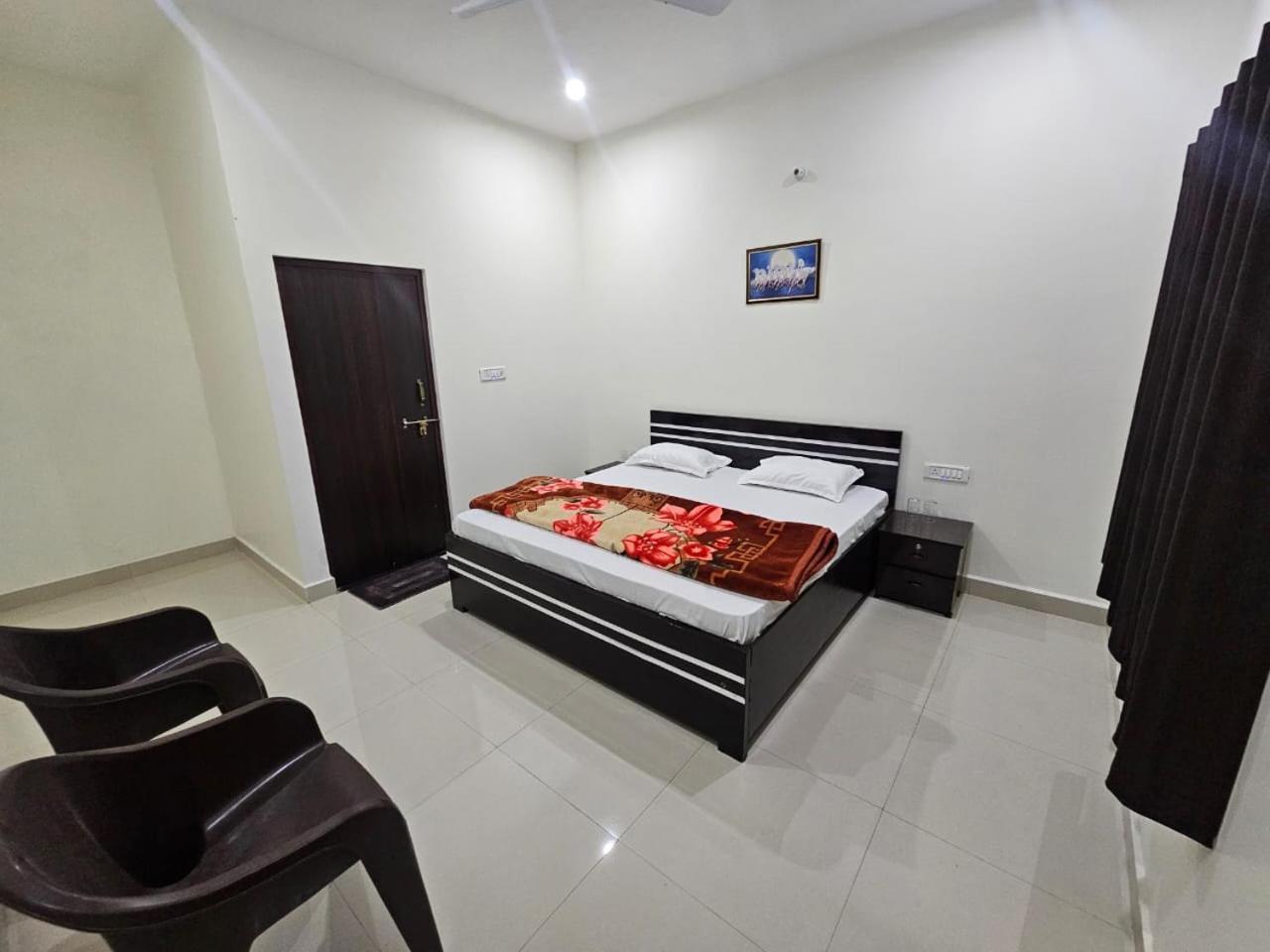 Govind Resort Matura Exterior foto