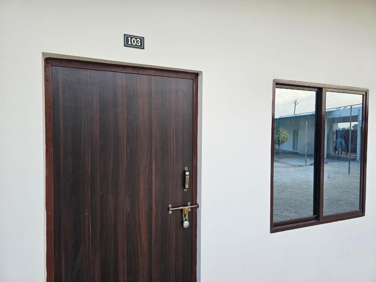 Govind Resort Matura Exterior foto